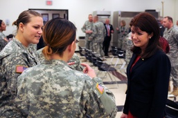 Wisconsin lt. gov. speaks to Afghanistan Bound Army Reserve Unit