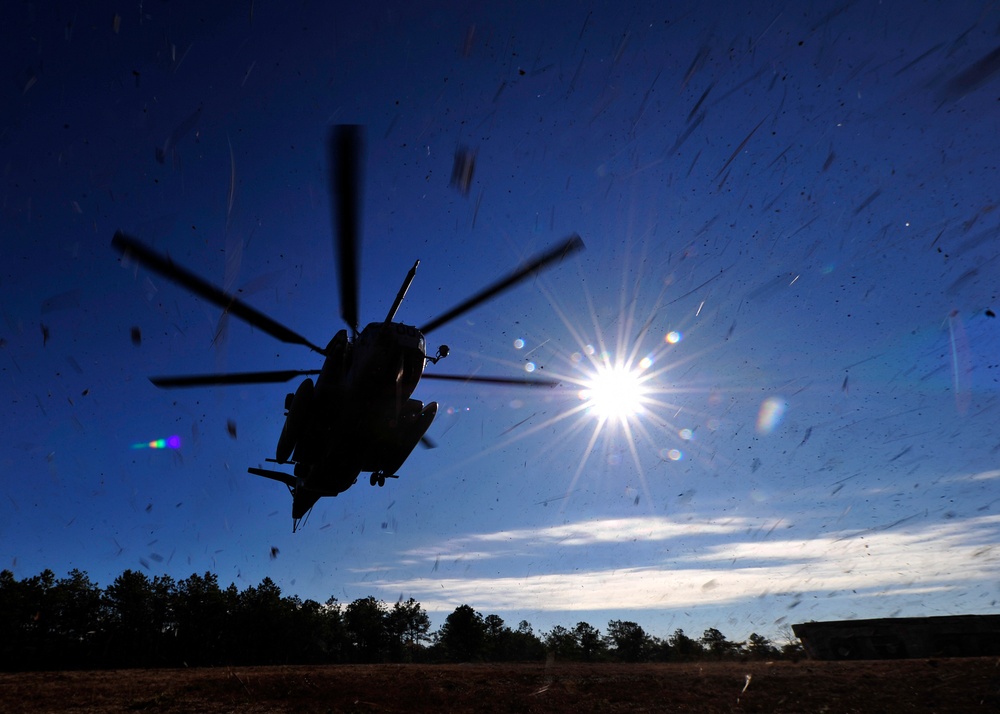 Marine CH-53E unit trains with AF Contingency Response Wing at JBMDL