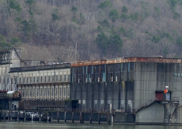 Retired lock operator recalls rich history of navigation at Hales Bar