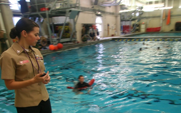 Training at Aviation Rescue Swimmer School
