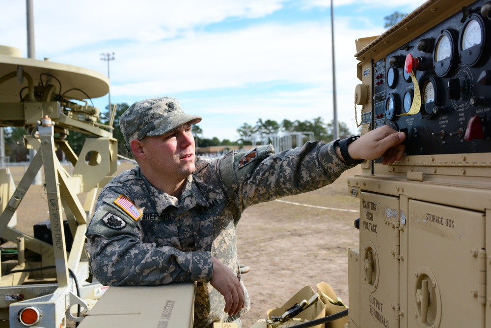 Signal soldiers sharpen skills on satellites