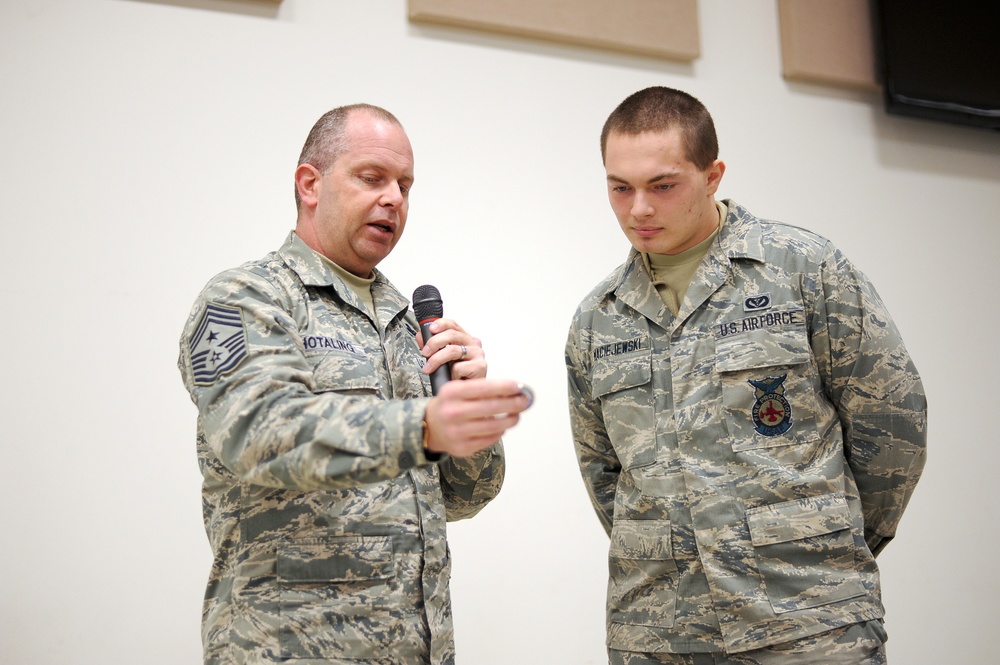 Command Chief of the Air National Guard Visits 180th Fighter Wing