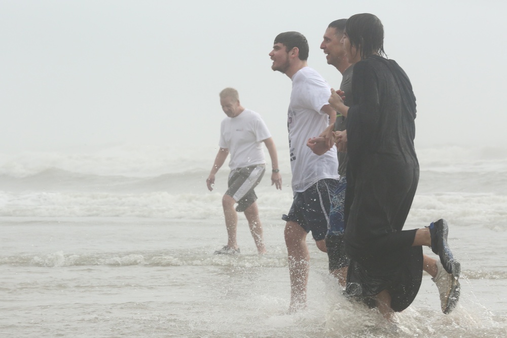 Local community brings the heat during Polar Plunge