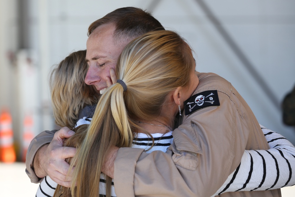 VMGR-352 Bids Farewell Before Leaving on Deployment