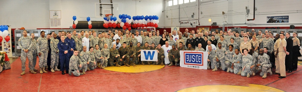 Chicago service members meet MLB’s Chicago Cubs players