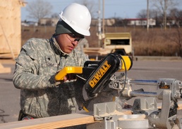 902nd Eng. Co. soldiers rapidly construct customs facility at MK