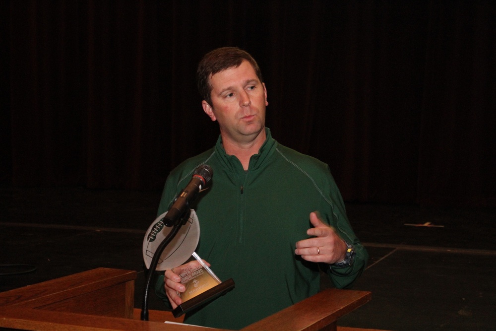 San Antonio High School football coach receives Semper Fi Coach Award