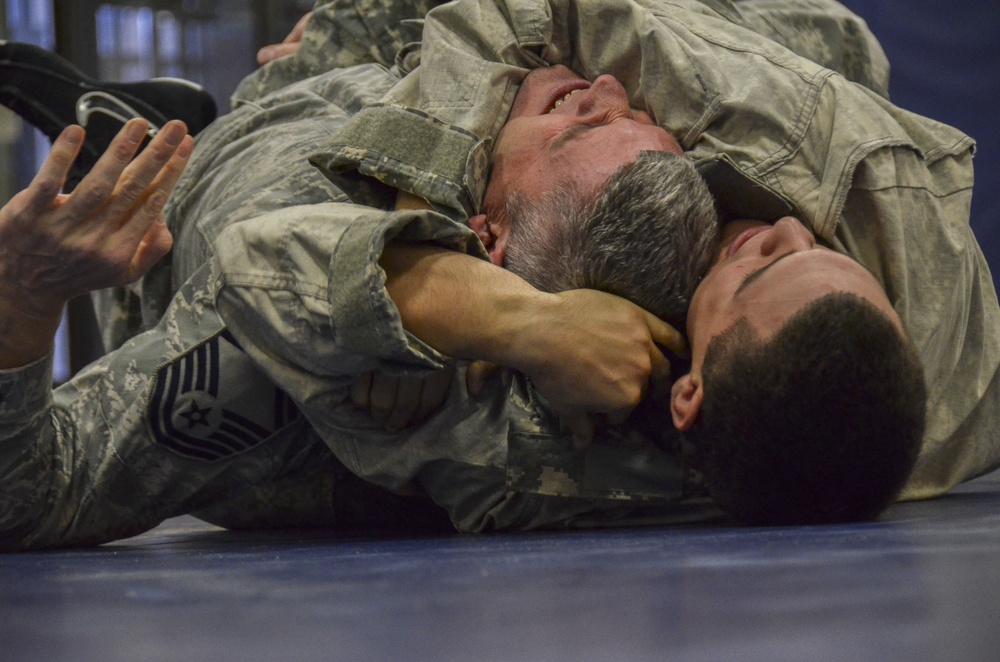 AFSOUTH airmen and soldiers aim for the TKO