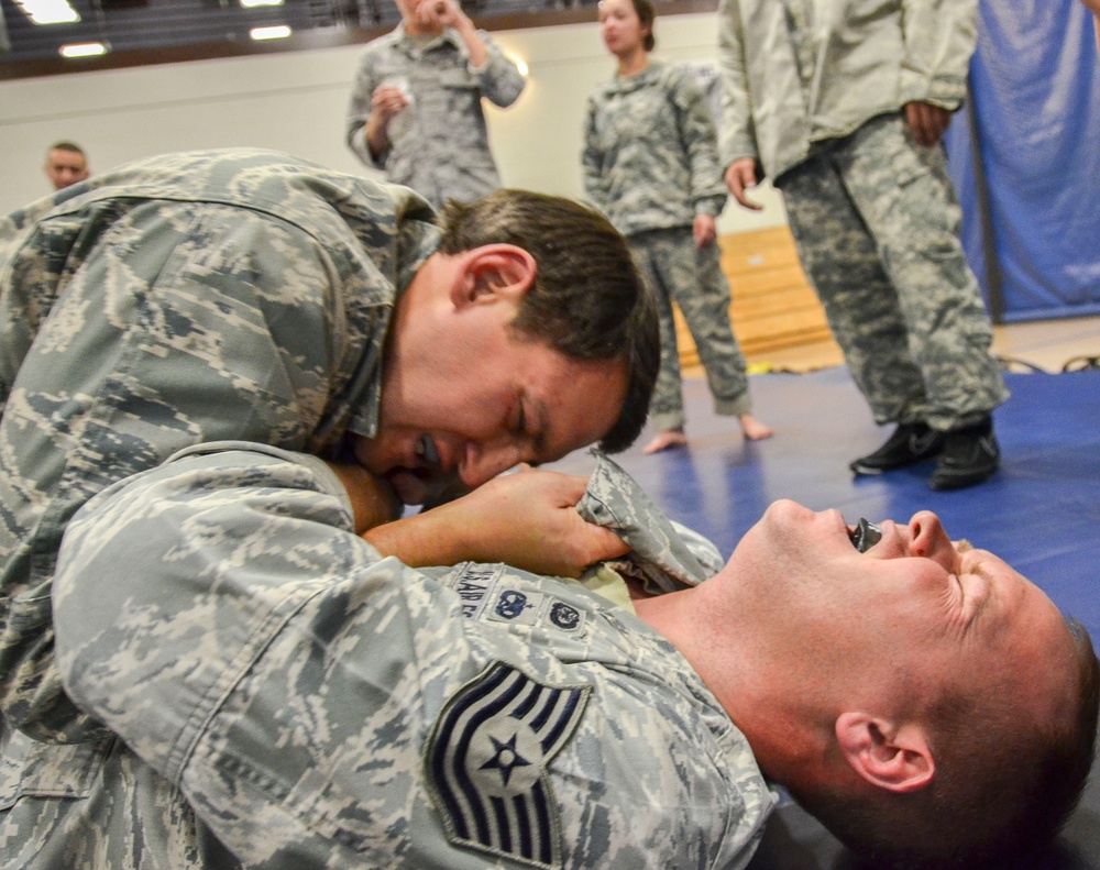 AFSOUTH airmen and soldiers aim for the TKO