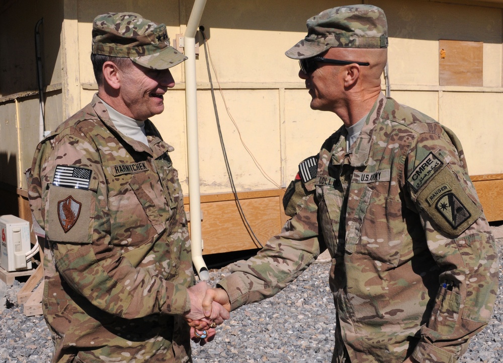 Distinguished visitors meet with 82nd SB-CMRE in Afghanistan