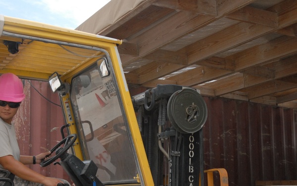 861st QM Co. rigs for Southwest Asia