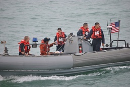 USS Spruance rescue operations