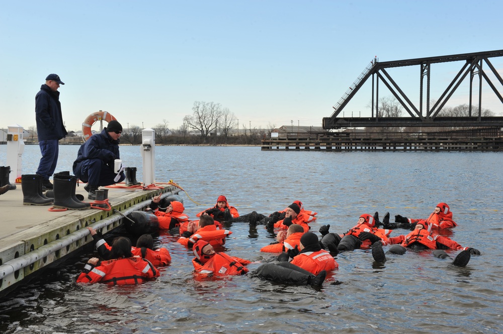 Coast Guard Sector Baltimore reservists conduct cold-water survival training