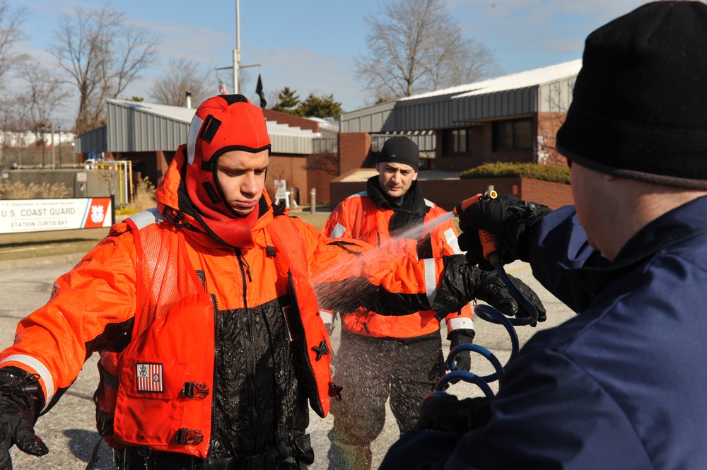 Coast Guard Sector Baltimore reservists conduct cold-water survival training