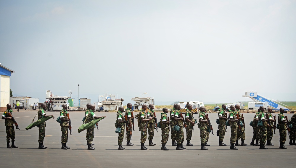 US transports Rwandan soldiers to CAR