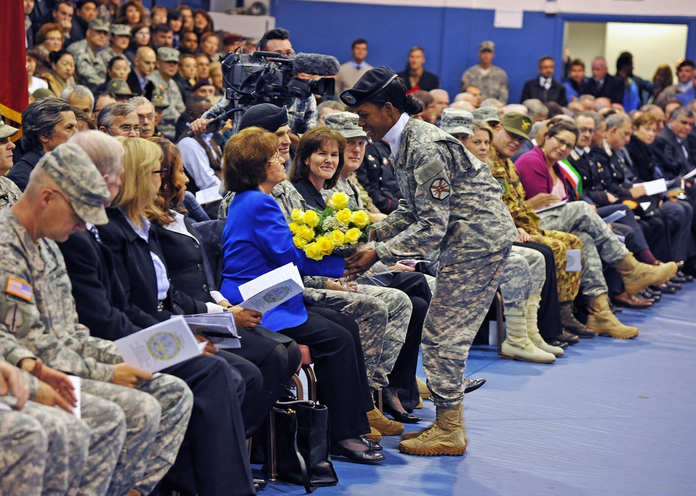 Col. Robert L. Menist assumes command of USAG Vicenza