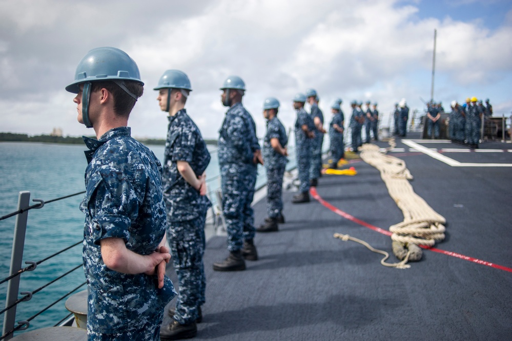 USS McCampbell arrives in Saipan