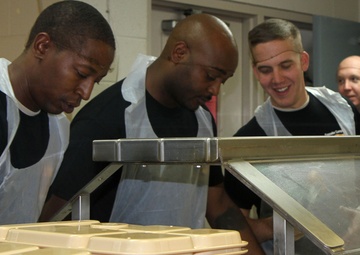 ‘My way of saying thank you’: Soldiers give back to community