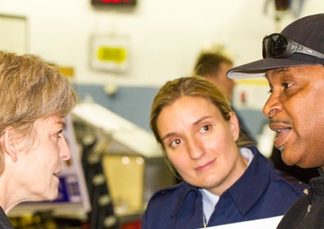 Chief of the Navy's Civil Engineering Corps Visits Naval Facilities Engineering Command Washington to recognize contributions