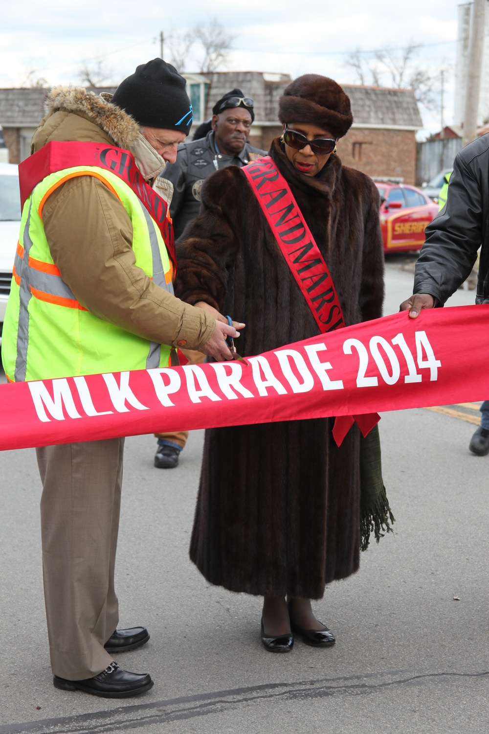 New Bern remembers Dr. King's legacy, gathers for parade