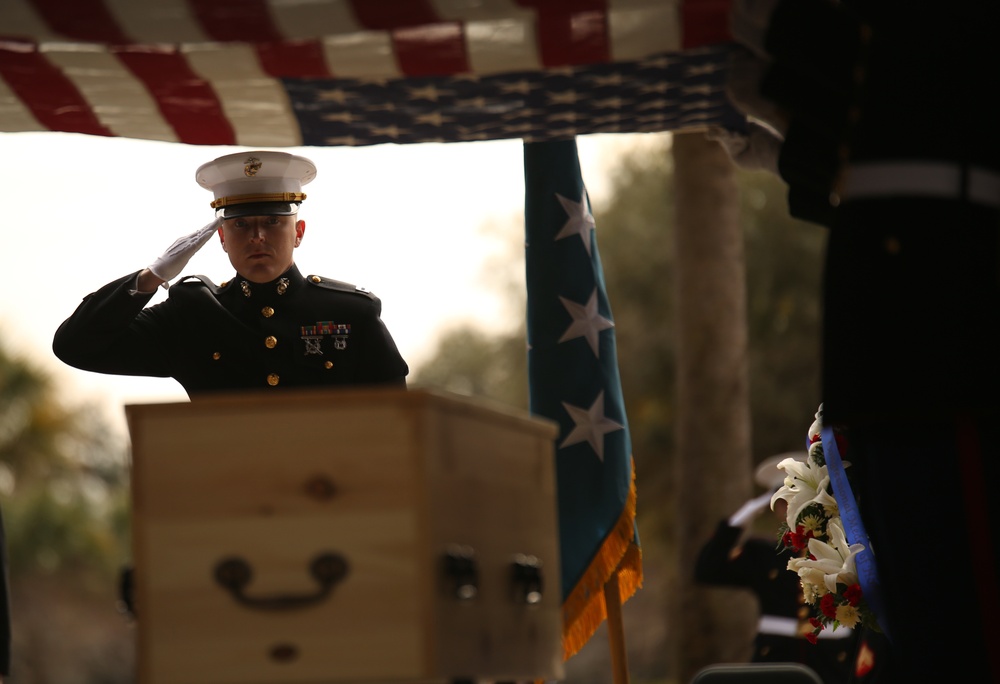 Photo Gallery: Marine Corps Medal of Honor recipient, Beaufort resident laid to rest at 73