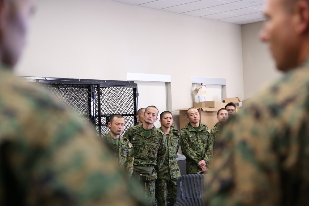 Marines train with JGSDF