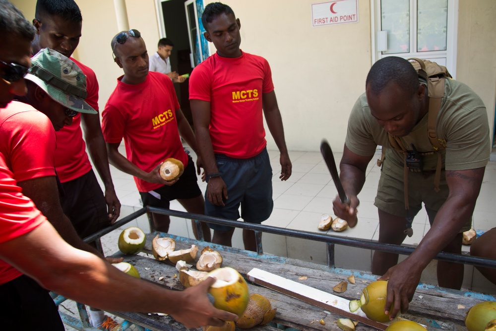 Community Clean Up on Maafilaafushi