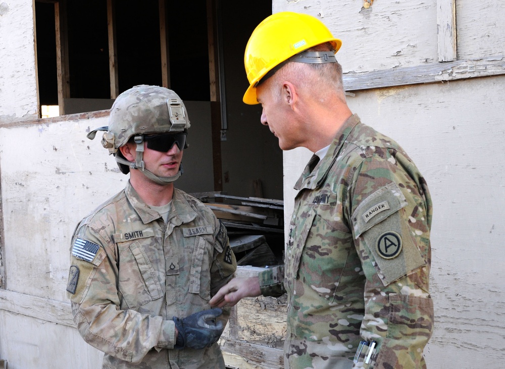 82nd SB-CMRE hosts ARCENT commander in Afghanistan