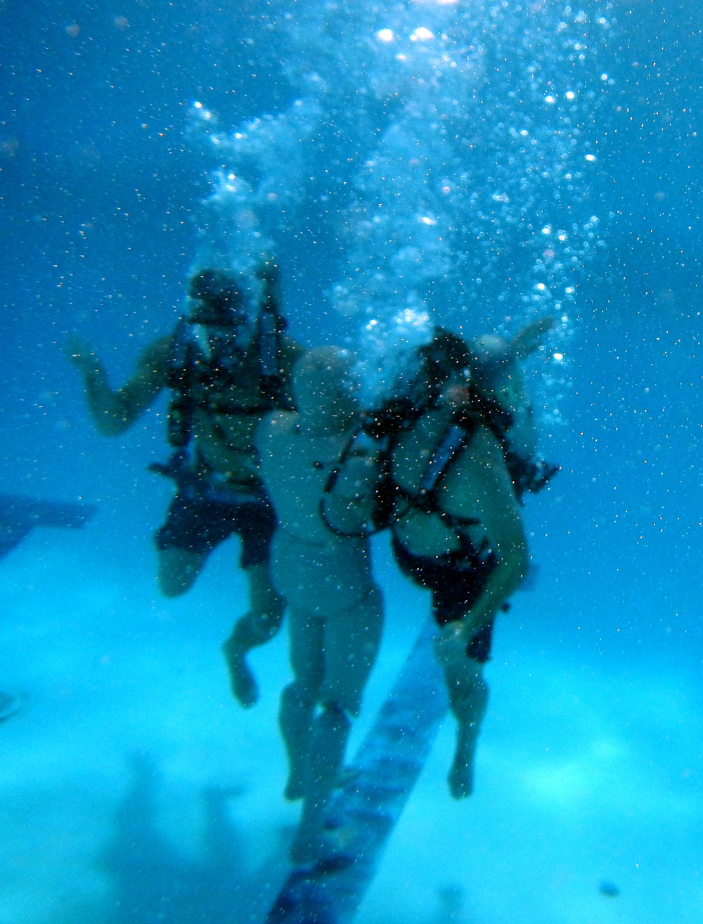 Joint Task Force-Bravo firefighters train for underwater rescue