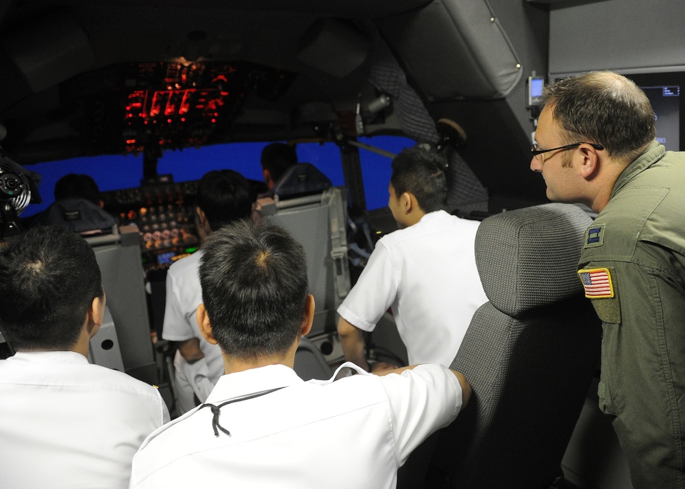 DVIDS - Images - JMDSF gets hands-on training in Air Force simulator ...