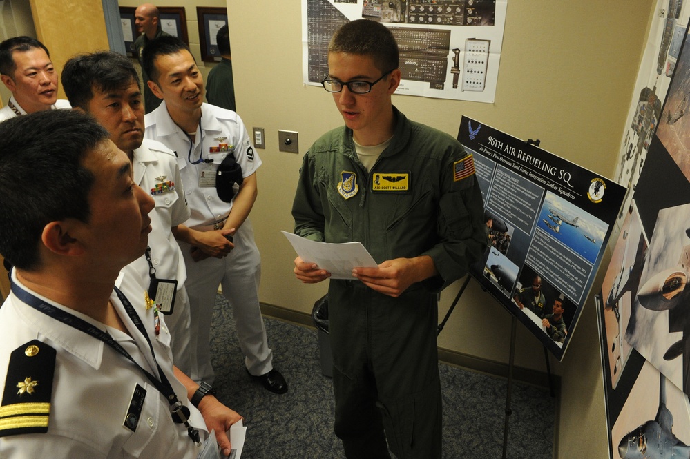 JMDSF gets hands-on training in Air Force simulator