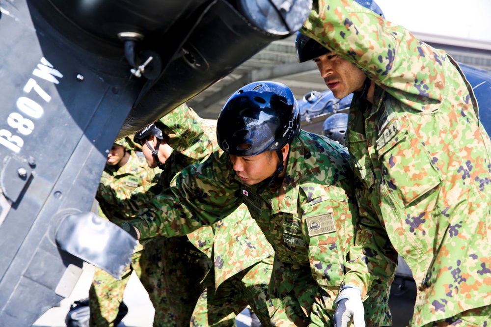 Marines conduct boat navigation training with JGSDF for Exercise Iron Fist 2014