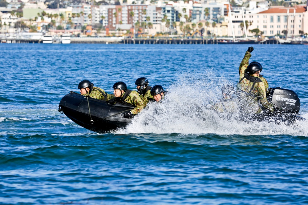 Marines conduct boat navigation training with JGSDF for Exercise Iron Fist 2014