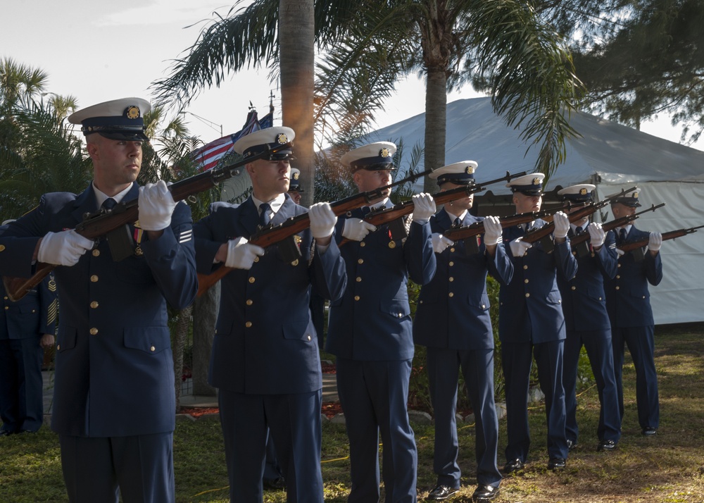 Coast Guard holds 34th annual Blackthorn memorial service in St. Petersburg, Fla.