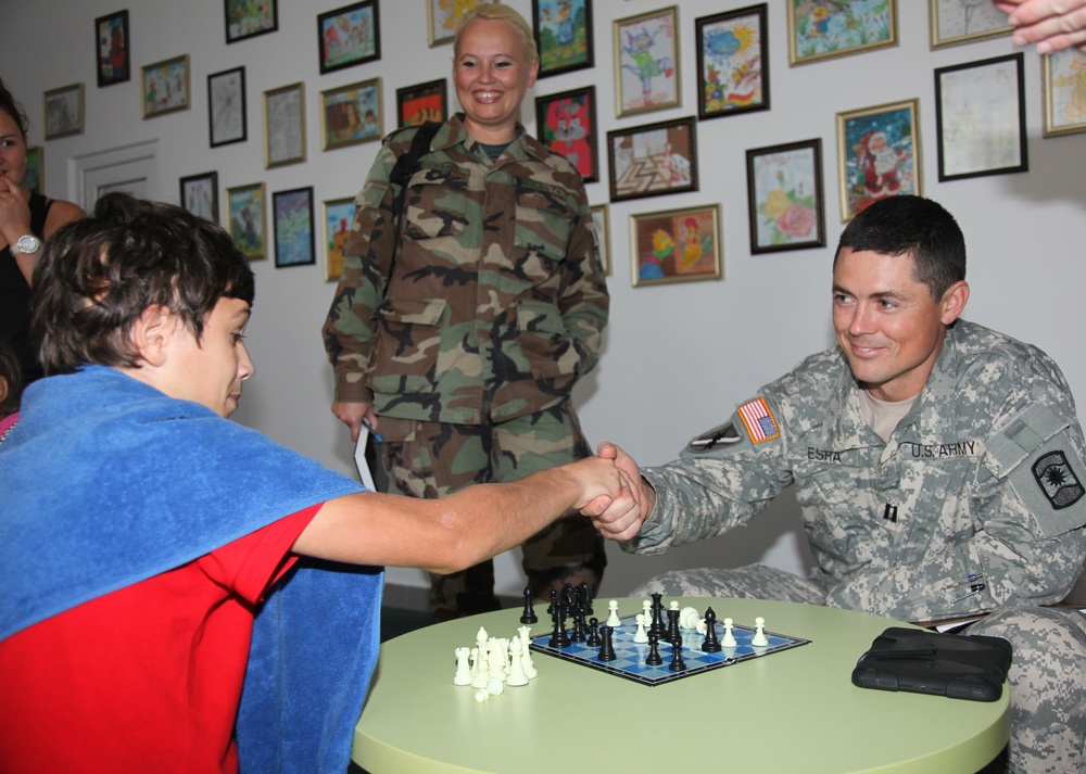 7th CSC and Moldovan Soldiers conduct HA assessment at Children Rehab Center