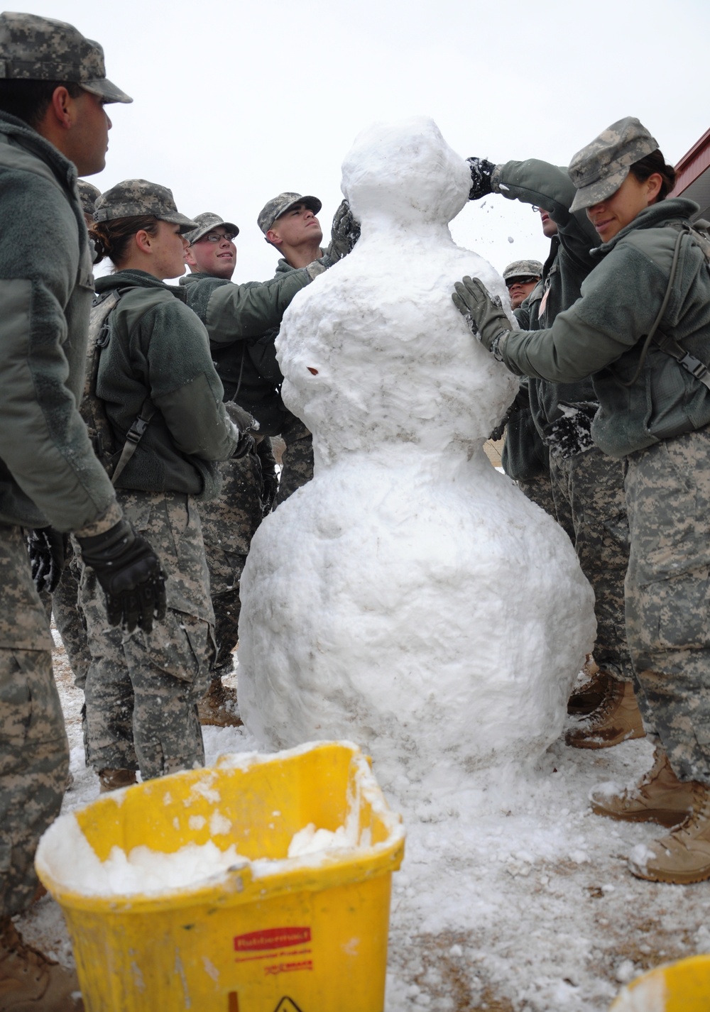 Snow day for soldiers