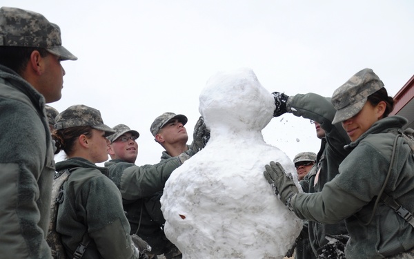 Snow day for soldiers