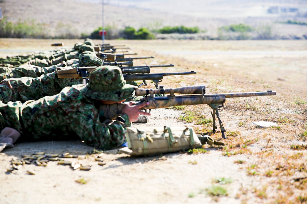1st Marine Division Schools, JGSDF conduct shooting drills