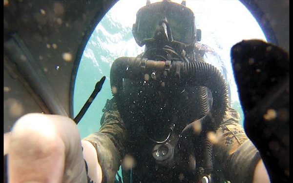 Recon Marines earn DPD certification