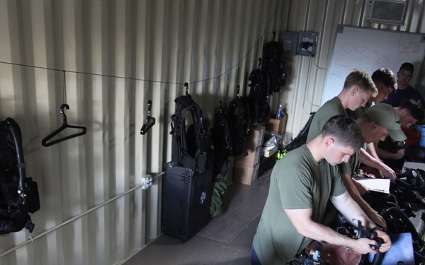 Recon Marines earn DPD certification