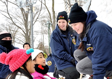 2014 Navy Misawa snow team commence work on snow sculpture