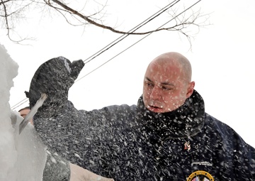 2014 Navy Misawa snow team commence work on snow sculpture