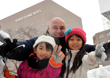 2014 Navy Misawa snow team commence work on snow sculpture