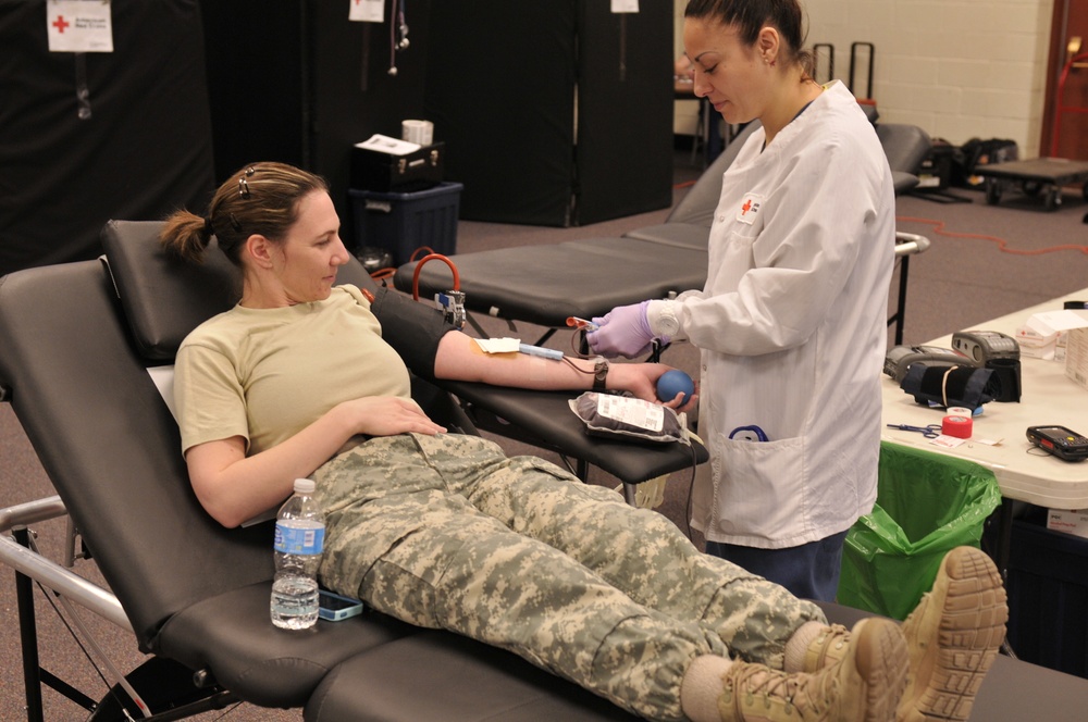 Army Reserve fills need with blood donation