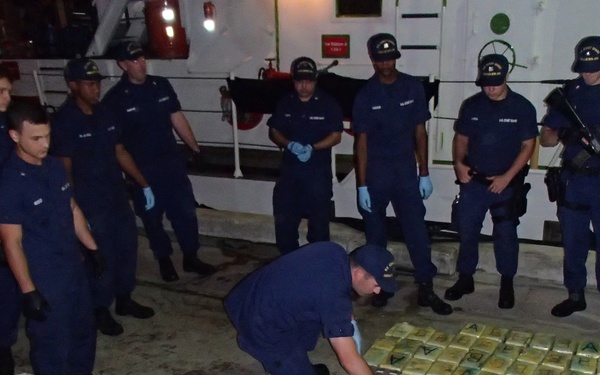 Coast Guard Cutter Farallon offloads $3.5 million cocaine shipment in San Juan, Puerto Rico