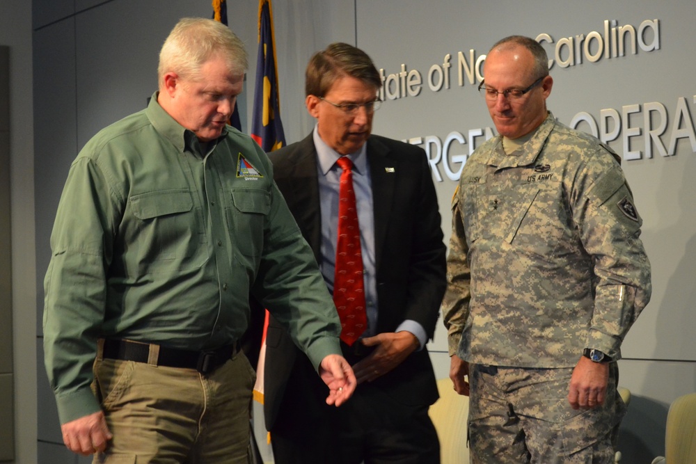 NC governor meets with Guard and Emergency Management leaders