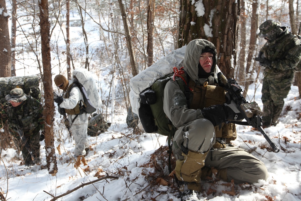 Recon Marines prepare for extreme hike in South Korea