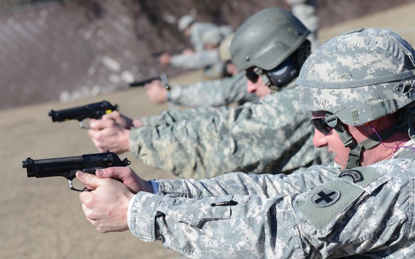 Illinois soldiers compete at 2014 US Army Small Arms Championships