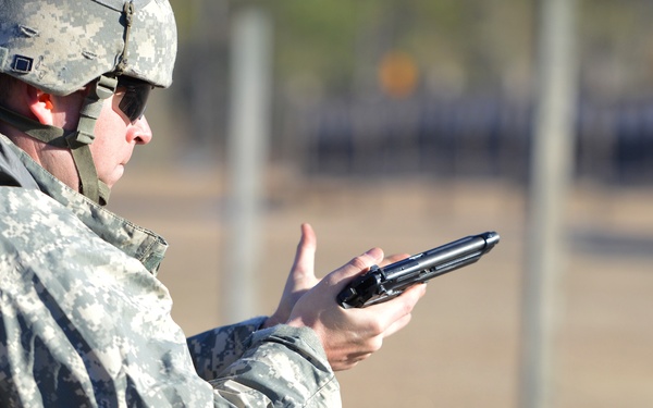 Illinois soldiers compete at 2014 US Army Small Arms Championships