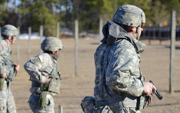 Illinois soldiers compete at 2014 US Army Small Arms Championships